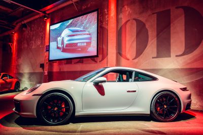 Porsche Dealermeating - Kick-off - Kalvermelk - tribune - feest - andre kuipers - spreker
